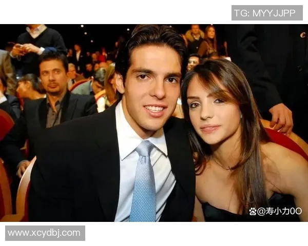 嫁给足球明星的外国女星们的爱情故事与生活揭秘